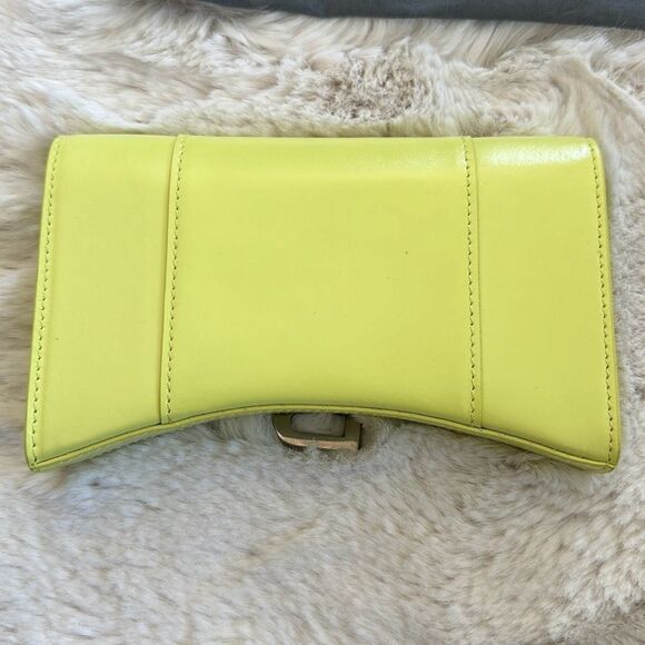Balenciaga Hourglass Leather Wallet on Chain in Lime Green - Picture 6 of 10